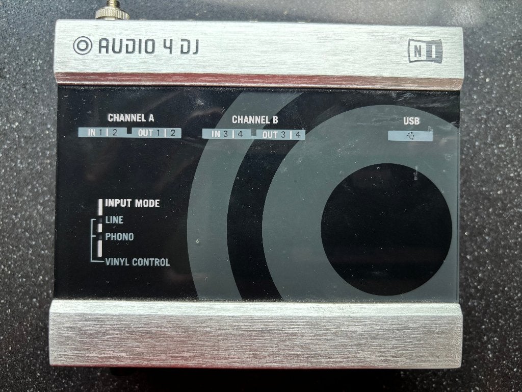 Traktor Audio 4 DJ, Muziek en Instrumenten, Ophalen of Verzenden, Zo goed als nieuw, Dj-set, Overige merken