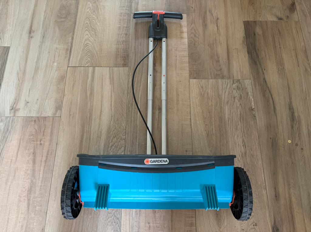 Gardena stooiwagen, Tuin en Terras, Grasmaaiers, Ophalen, Zo goed als nieuw
