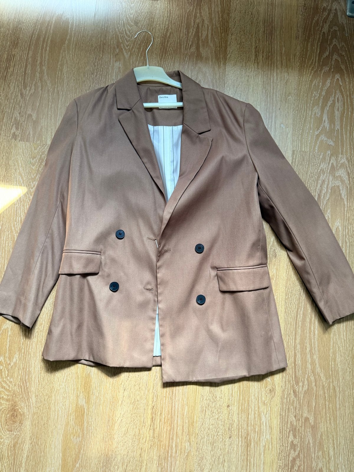 Bershka Blazer Maat S, Kleding | Dames, Bruin, Verzenden, Nieuw, Jasje
