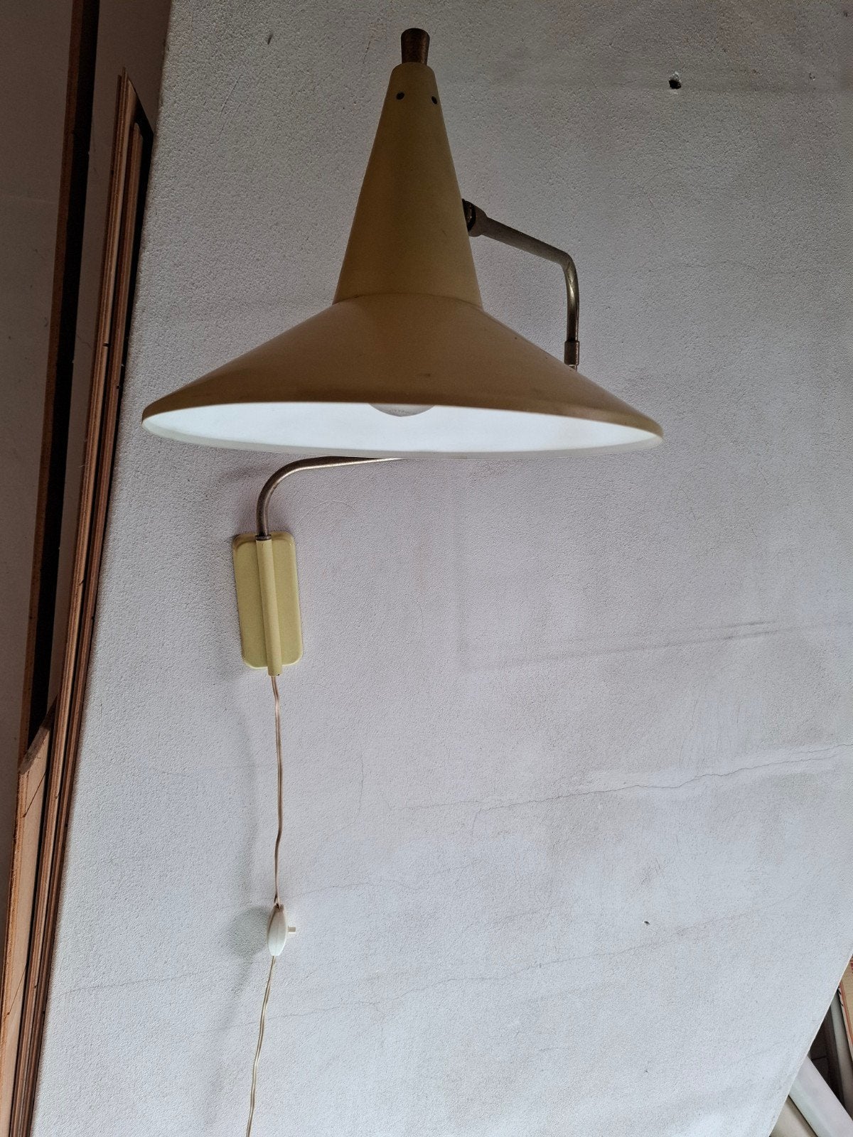 J.J.M. Hoogervorst 'Paperclip' wandlamp (model 7058), Ophalen, LED, E27 (groot), Zo goed als nieuw