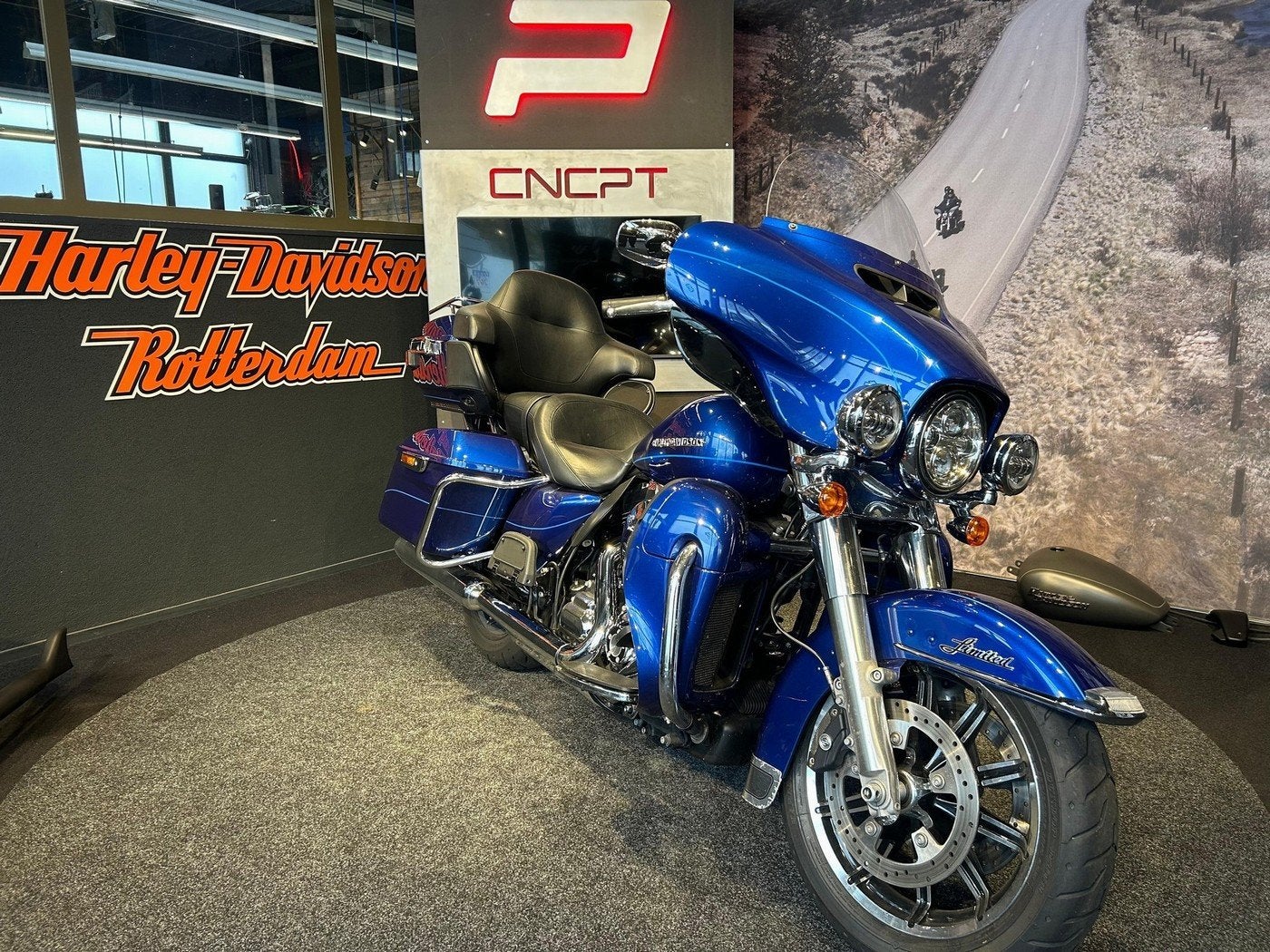 Harley-Davidson FLHTK ULTRA LIMITED (bj 2014), Motoren, Motoren | Harley-Davidson, Laan van Vredenoord 33
2289 DA  RIJSWIJK, NL