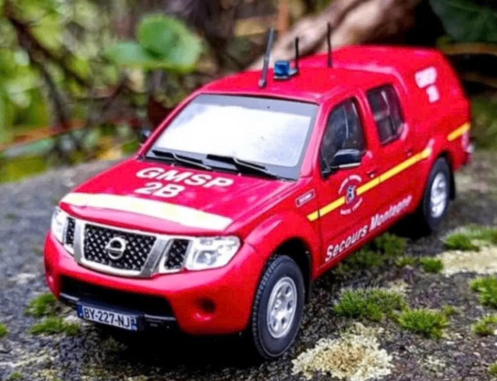 Nissan Navara GMSP Technamm BERG Brandweer schaal 1/43 # 50