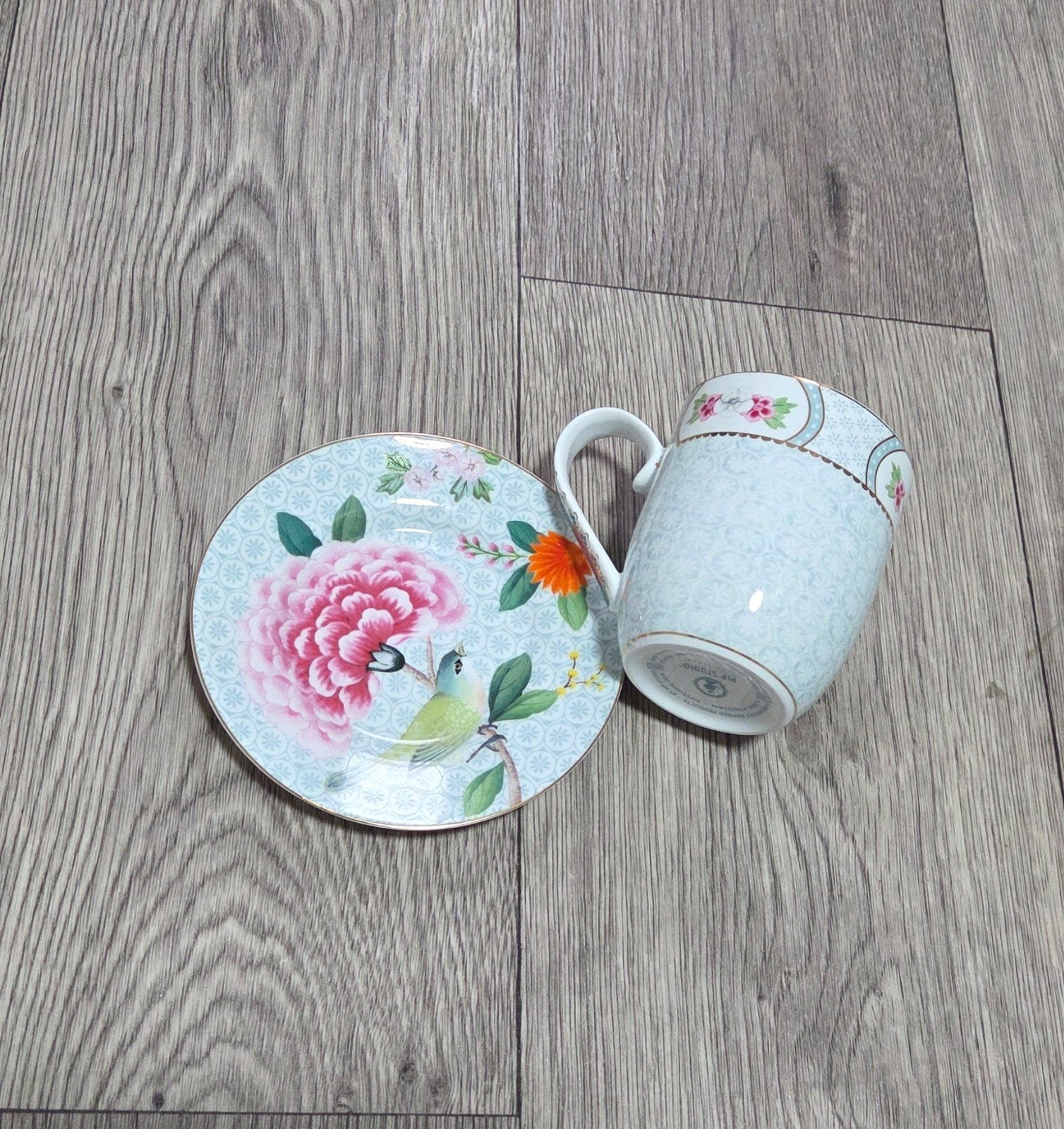 Pip Studio kop en schotel met vogel en bloemen, Huis en Inrichting, Ophalen, Pip Studio, Zo goed als nieuw, Modern