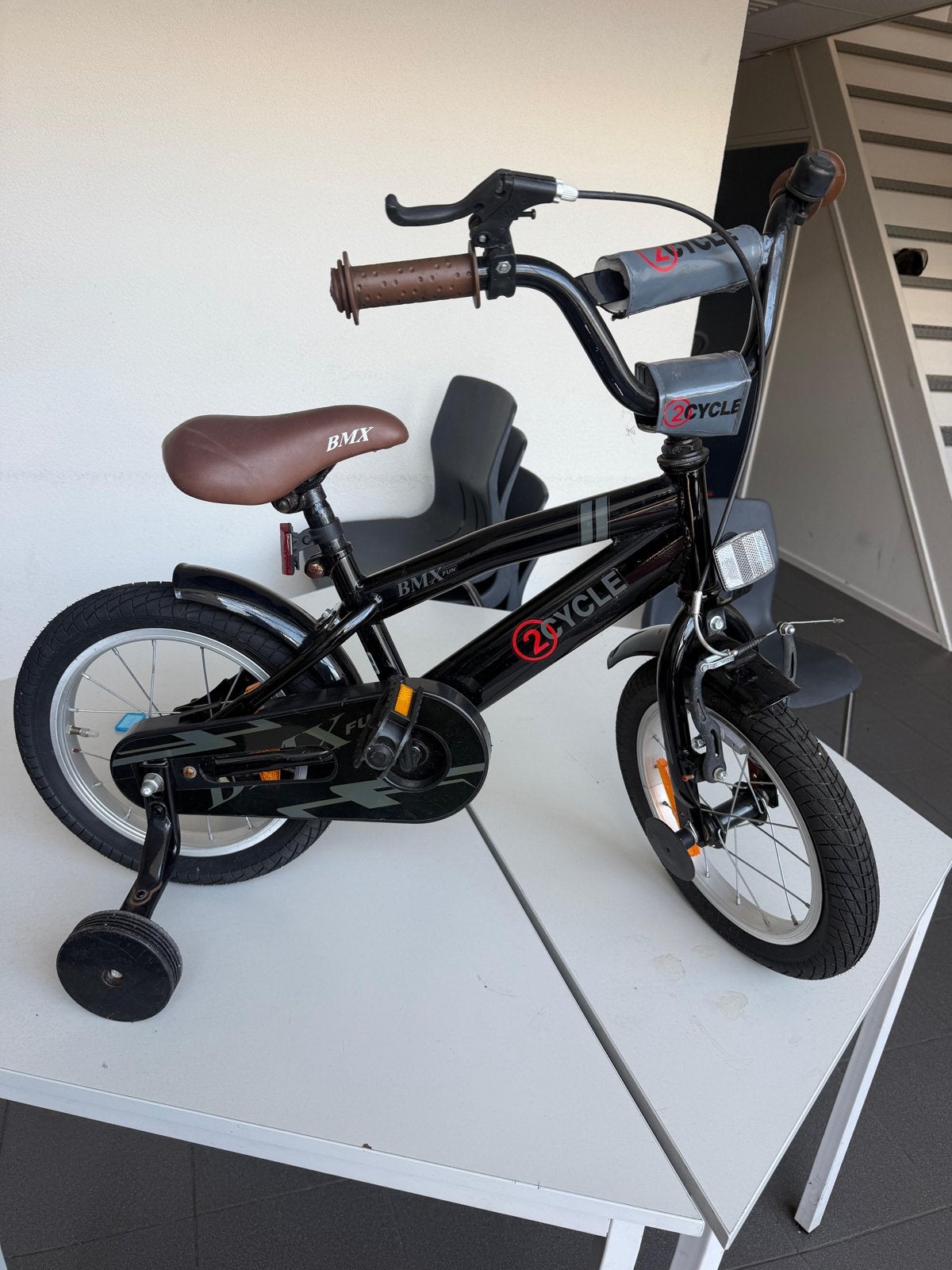2Cycle BMX kinderfiets met zijwieltjes, Ophalen, Zijwieltjes, Gebruikt, Velgrem