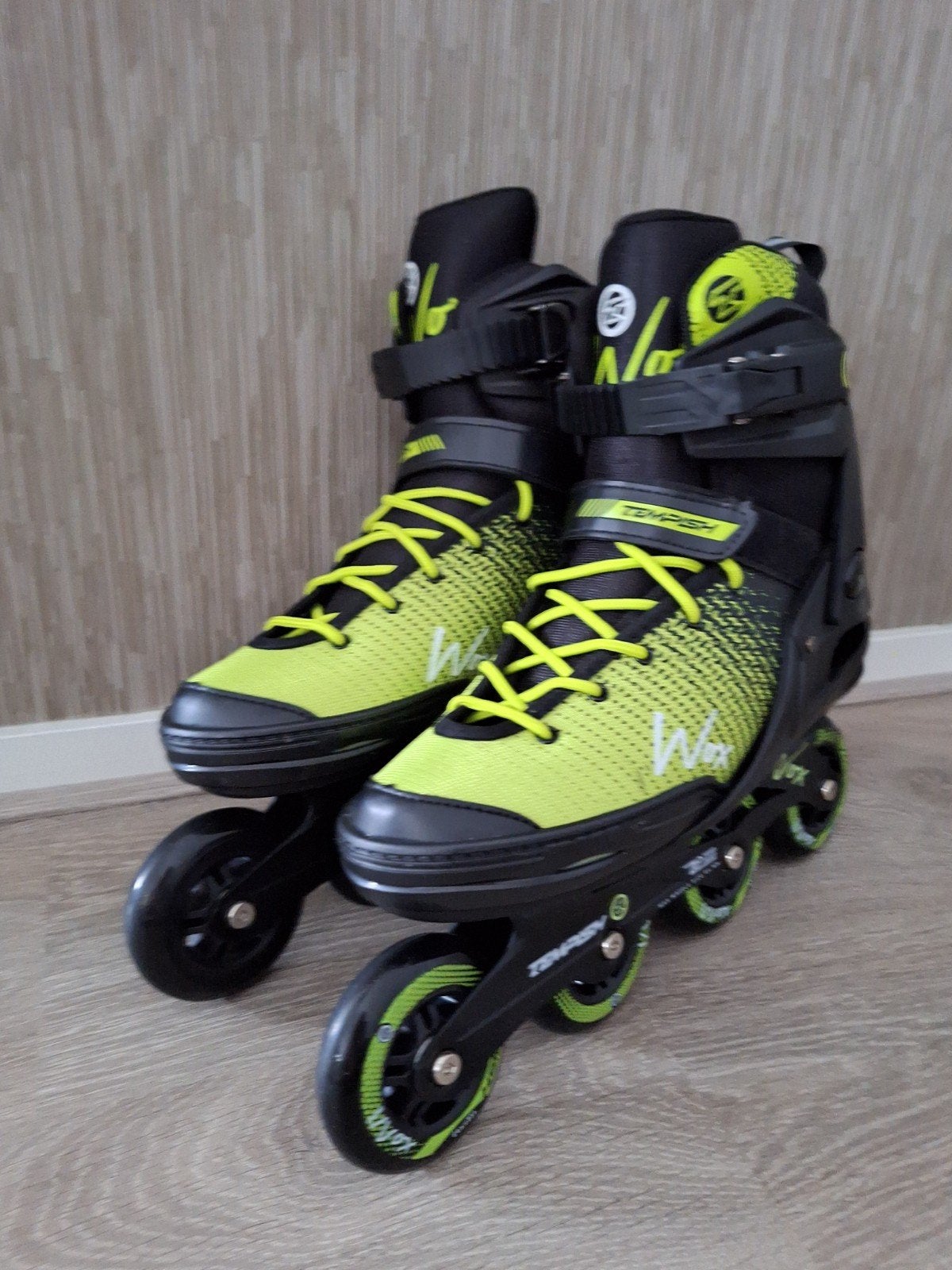 Heren skeelers maat 45 groen zwart, Verstelbaar, Heren, Zo goed als nieuw, Inline skates 4 wielen