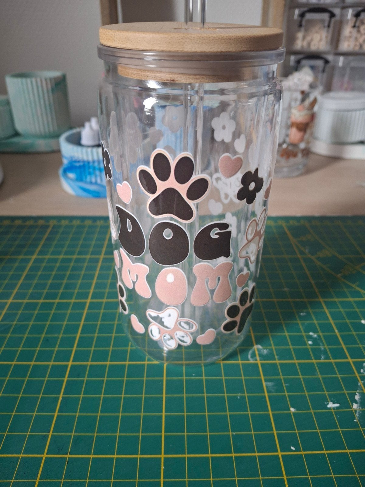 Dog Mom plastic Beker met Bamboe Deksel en Rietje, Ophalen of Verzenden, Nieuw, Kunststof