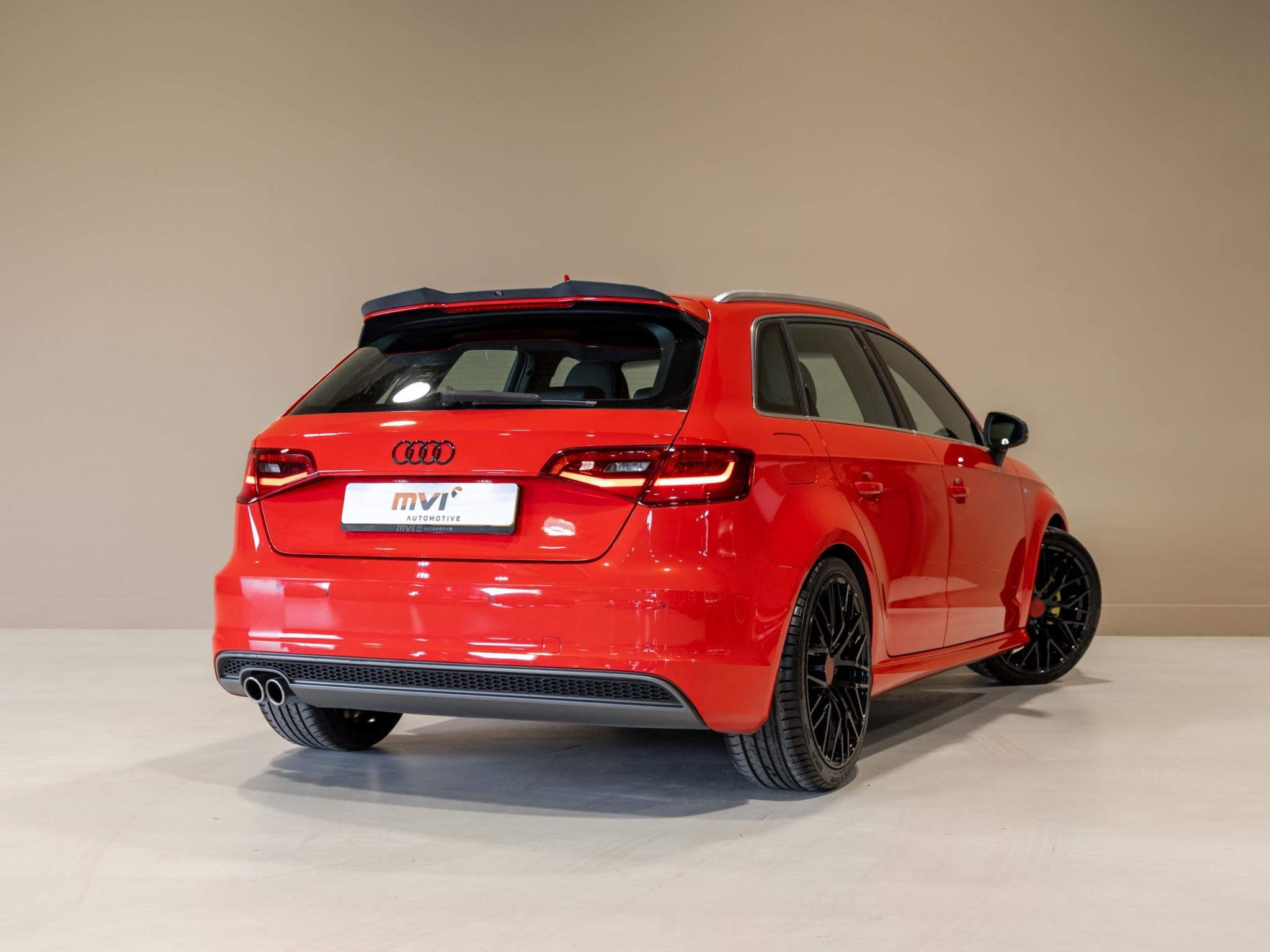 Audi A3 Sportback 1.4 TFSI CoD 2x S-Line / 140pk / Stoelverw, Automatische klimaatregeling, Gebruikt, Met garantie (alle), Geïmporteerd
