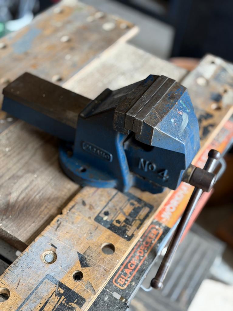 Paramo No4 bankschroef., Doe-het-zelf en Verbouw, Gereedschap | Handgereedschap, Verzenden