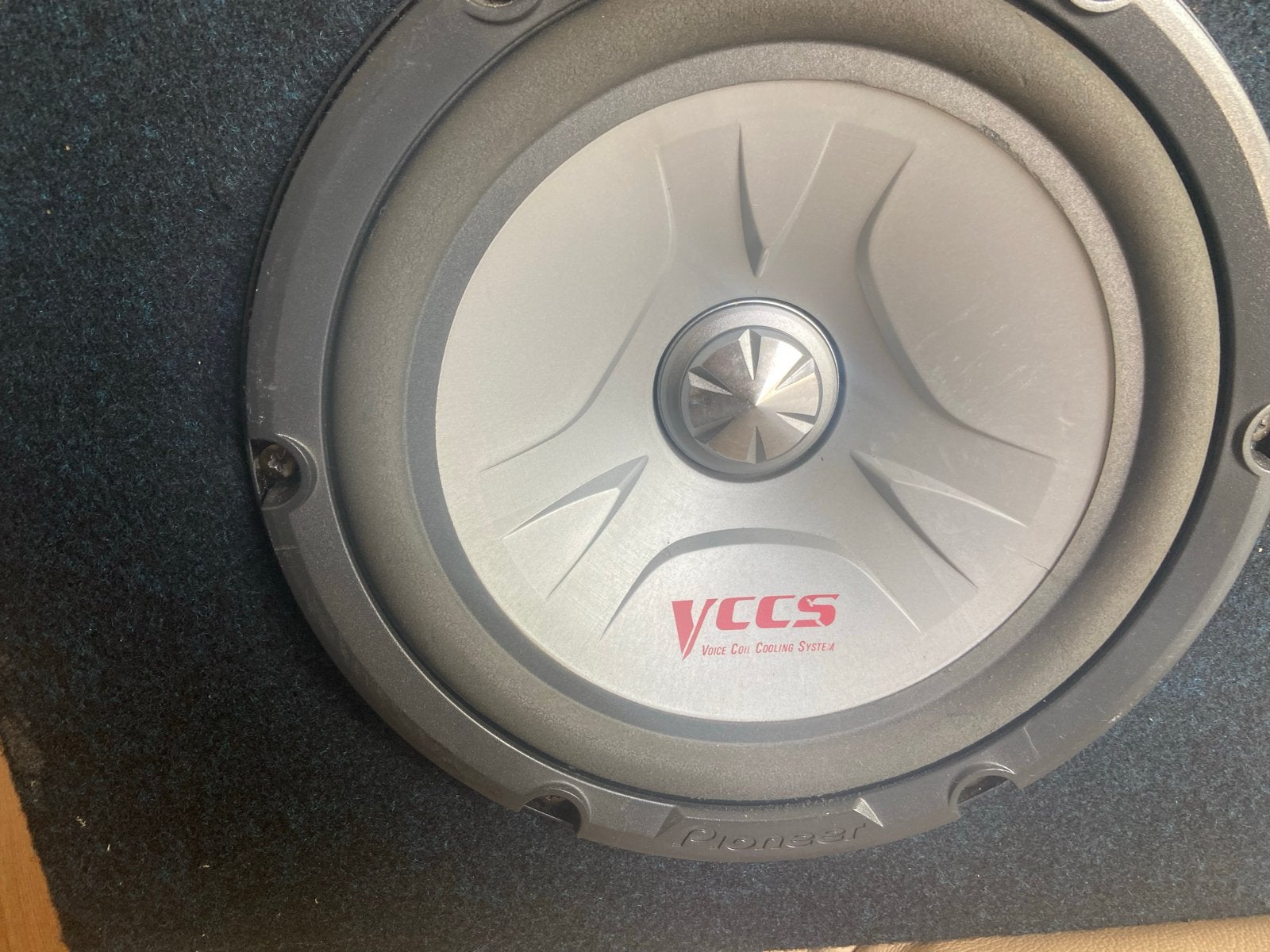 Pioneer Subwoofer met Caliber CA 100 Versterker, Auto diversen, Ophalen of Verzenden, Gebruikt