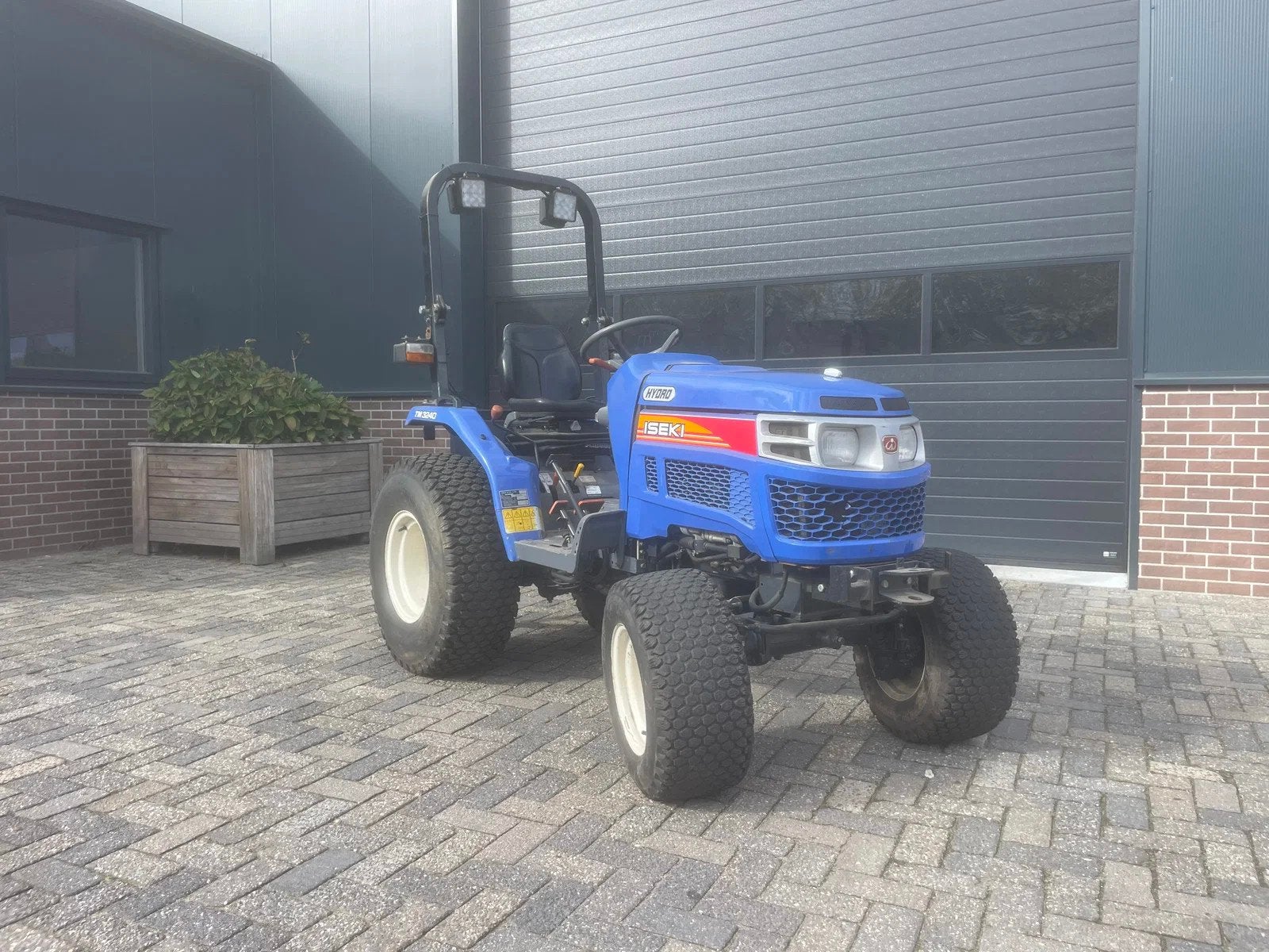 Iseki TM 3240 HST compact tractor met gazonbanden, Overige typen