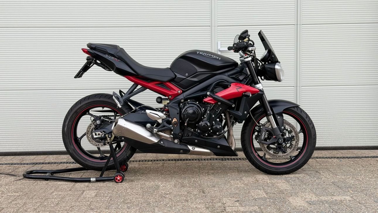 Triumph Street Triple R | Dealer Ondhr. | Grntie | 35kw, Motoren, Motoren | Triumph, 675 cc, Bedrijf, Onbekend, Minimaal motorrijbewijs A2