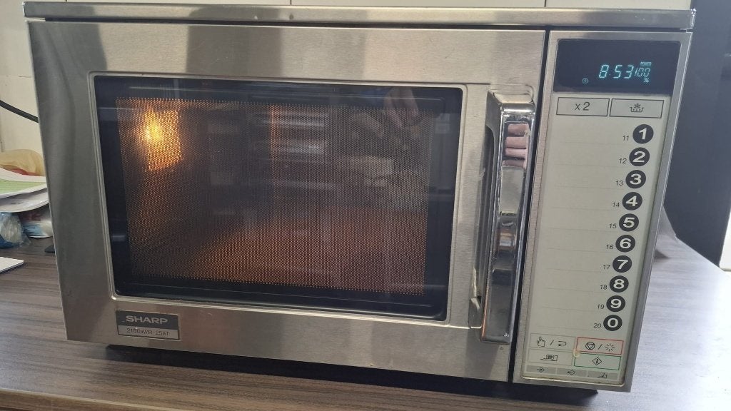 Sharp 2100W professionele magnetron, Witgoed en Apparatuur, Ophalen, Gebruikt