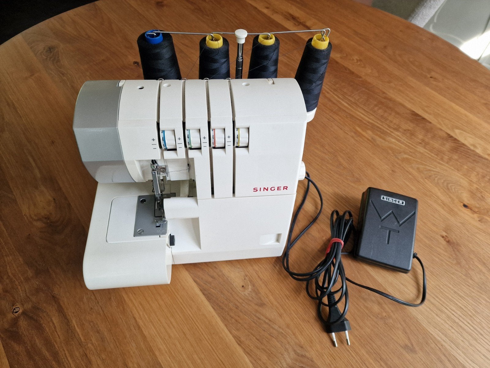 Singer Lockmachine 14SH754, Ophalen of Verzenden, Zo goed als nieuw, Lockmachine, Singer