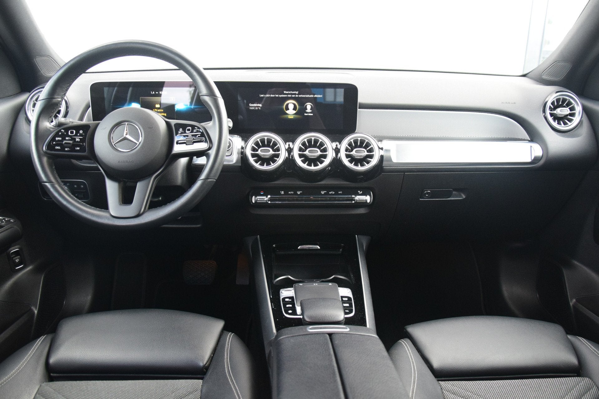 Mercedes-Benz GLB 200 Premium 7peroons Style/pakket Eerste E, Auto's, 4 cilinders, Wit, Origineel Nederlands, Bedrijf