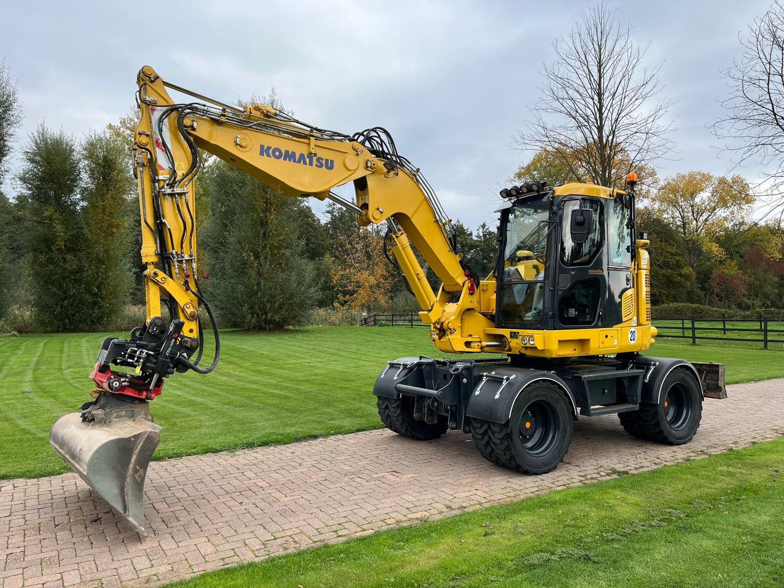 Komatsu PW118 complete set, Ophalen of Verzenden, Graafmachine