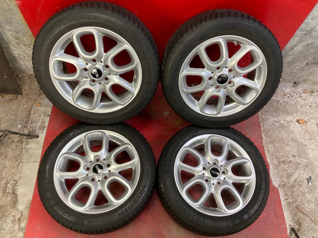 Winterbanden Mini 2014 t/m 2026 195/55R16 Vredestein, Gebruikt, 16 inch, ., Banden en Velgen