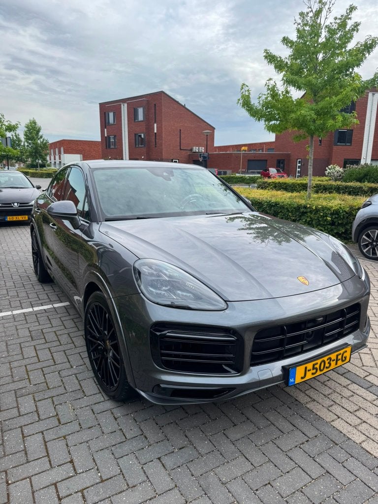 Porsche Cayenne Coupe hybrid Full options Dealer onderhouden, Automaat, Cayenne, Zwart, 2995 cc