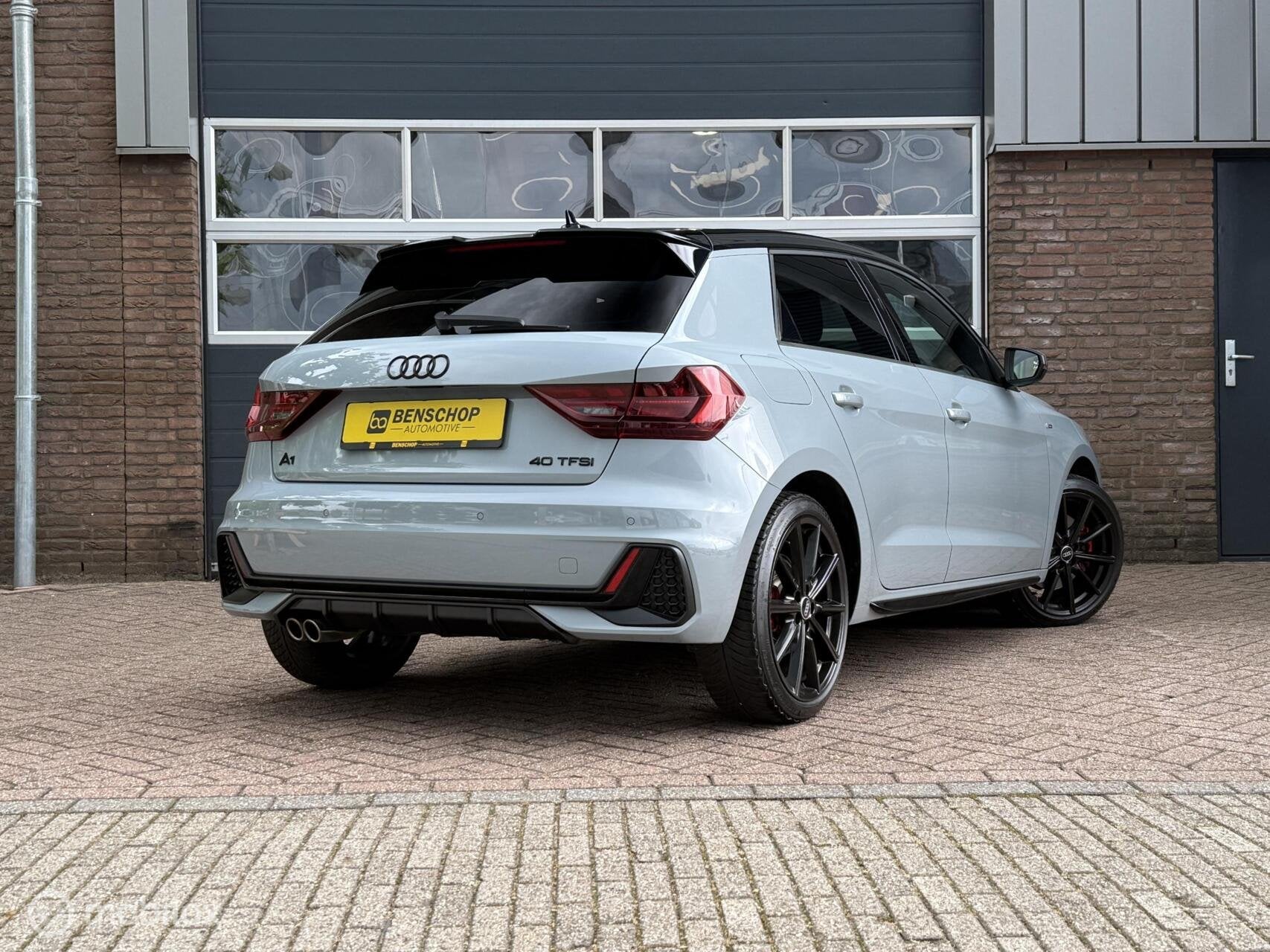 Audi A1 Sportback 40 TFSI S-line 200 Pk Carplay Virtual Sono, A1, Zwart, 4 cilinders, 1984 cc