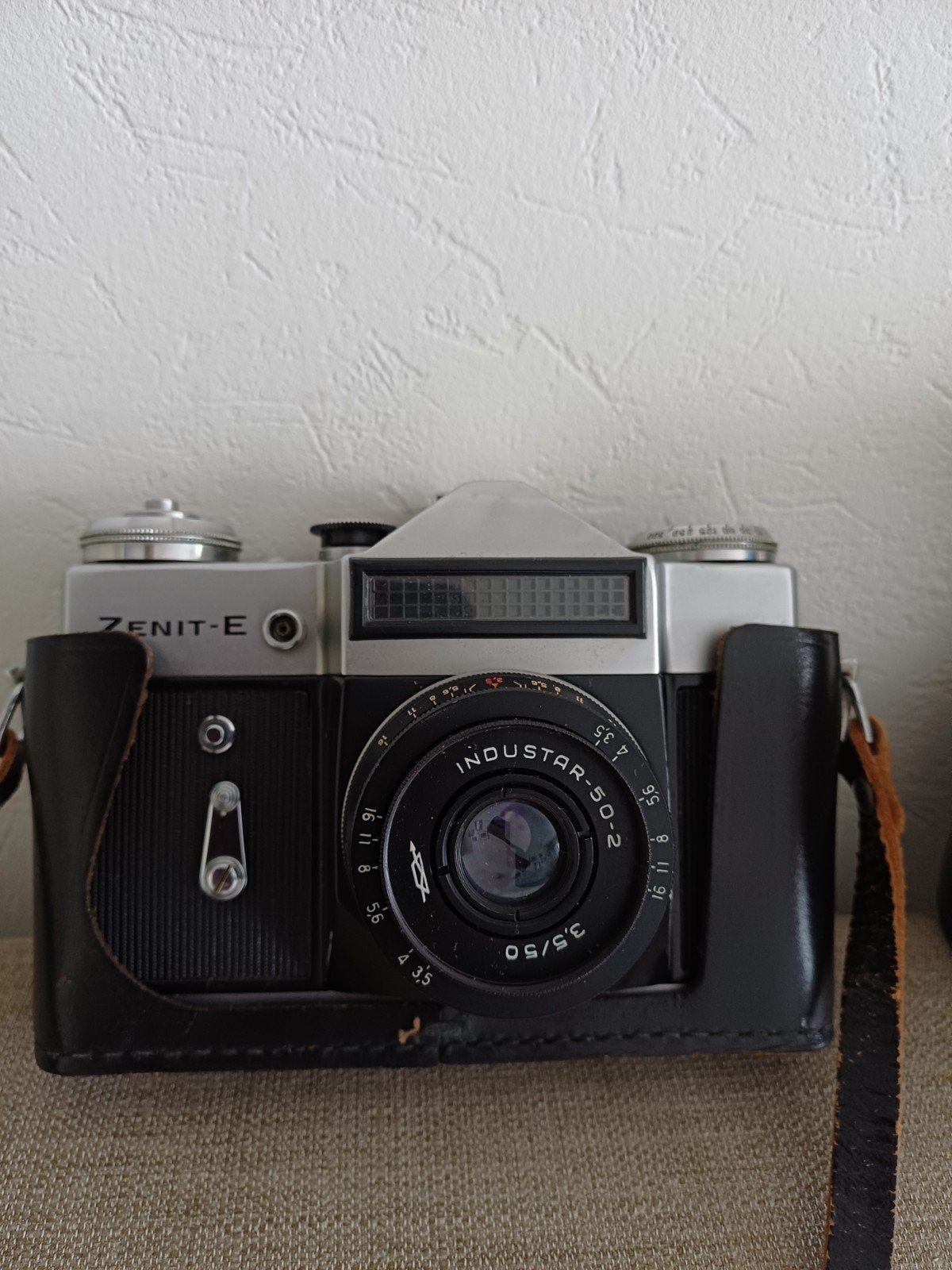 Zenit-E Analoge Camera met Industar-50-2 lens en tas, Ophalen of Verzenden, Zo goed als nieuw, Spiegelreflex, Overige Merken