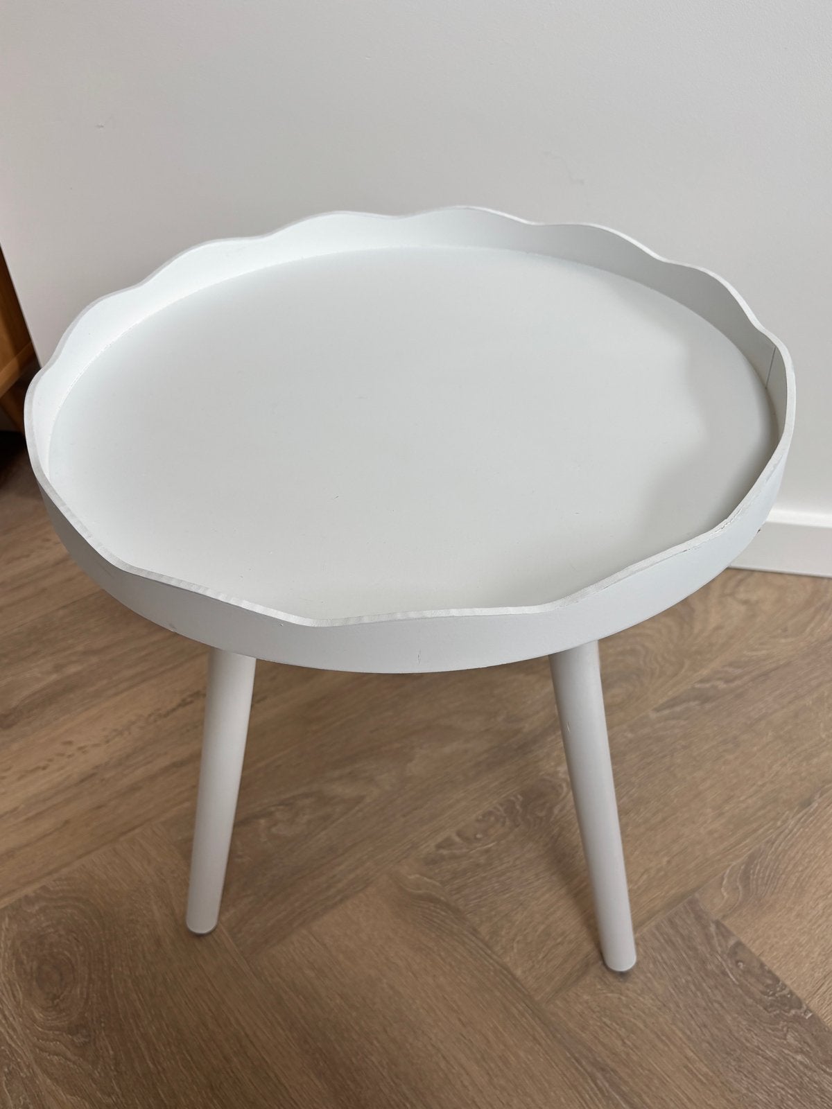 Nieuwe witte houten bijzettafel, 45 tot 60 cm, Minder dan 55 cm, Rond, Nieuw