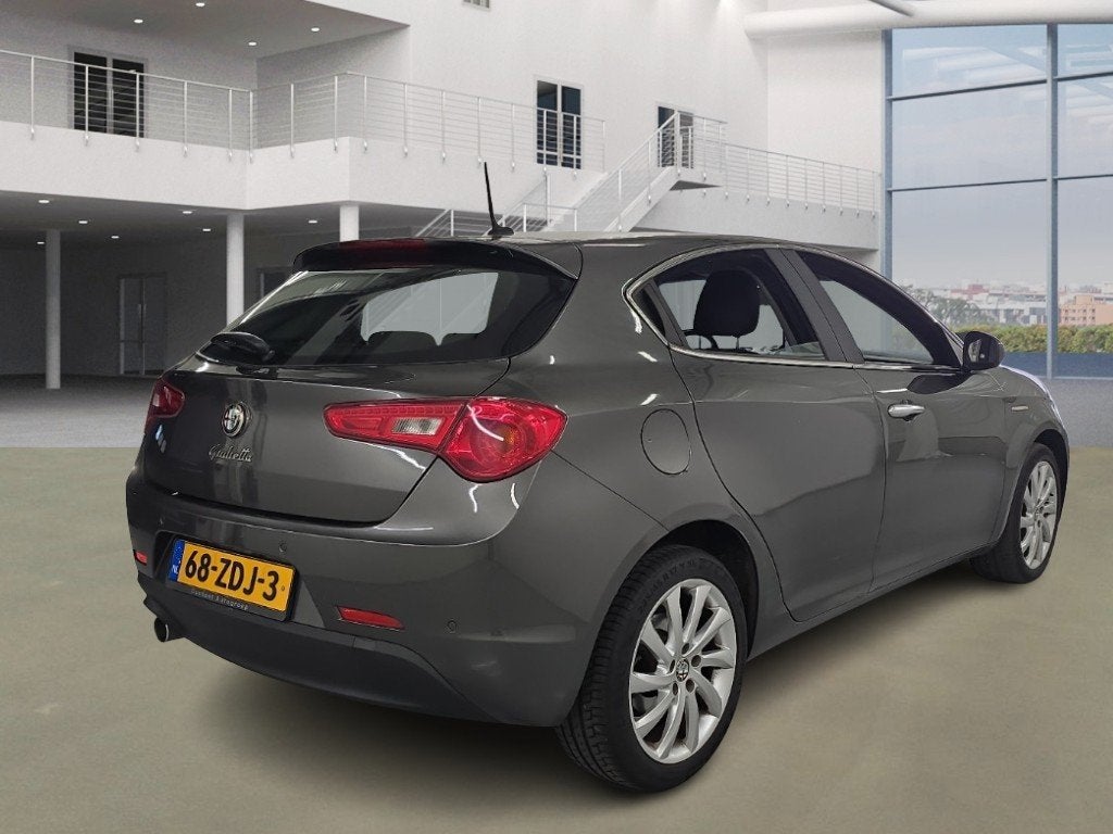 Alfa Romeo Giulietta 1.6 JTDm Business Executive, Voorwielaandrijving, Euro 5, Gebruikt, 4 cilinders