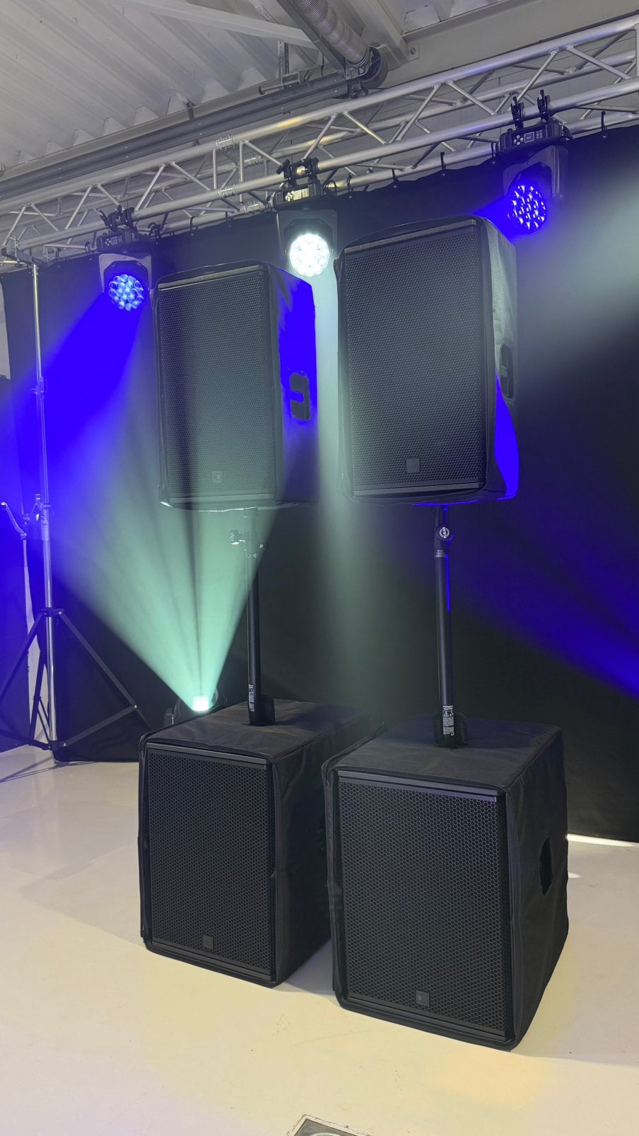 Complete RCF Set: 2x NX 915-A + 2x SUB 18-AX, Ophalen, Nieuw, 1000 watt of meer, P.A.