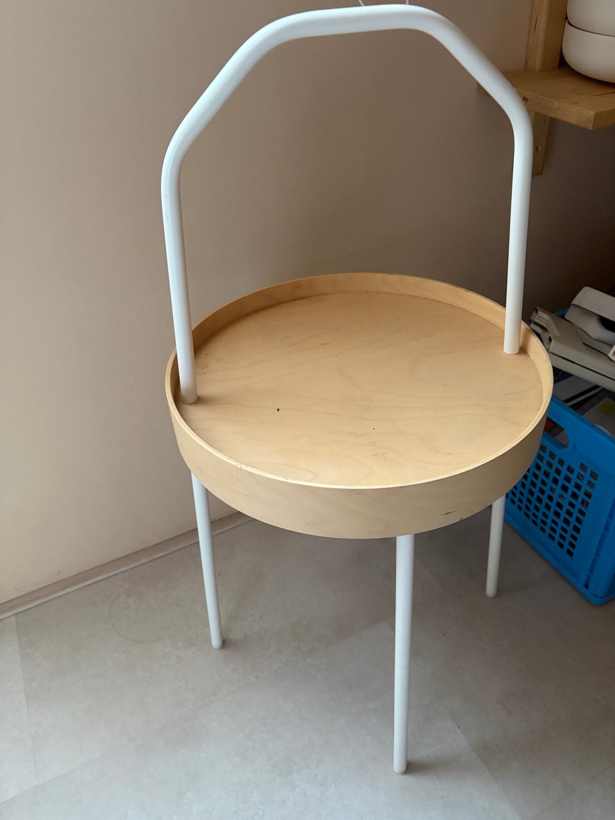 IKEA BURVIK bijzettafel - Wit/Berken, Minder dan 55 cm, Rond, Zo goed als nieuw, Hout