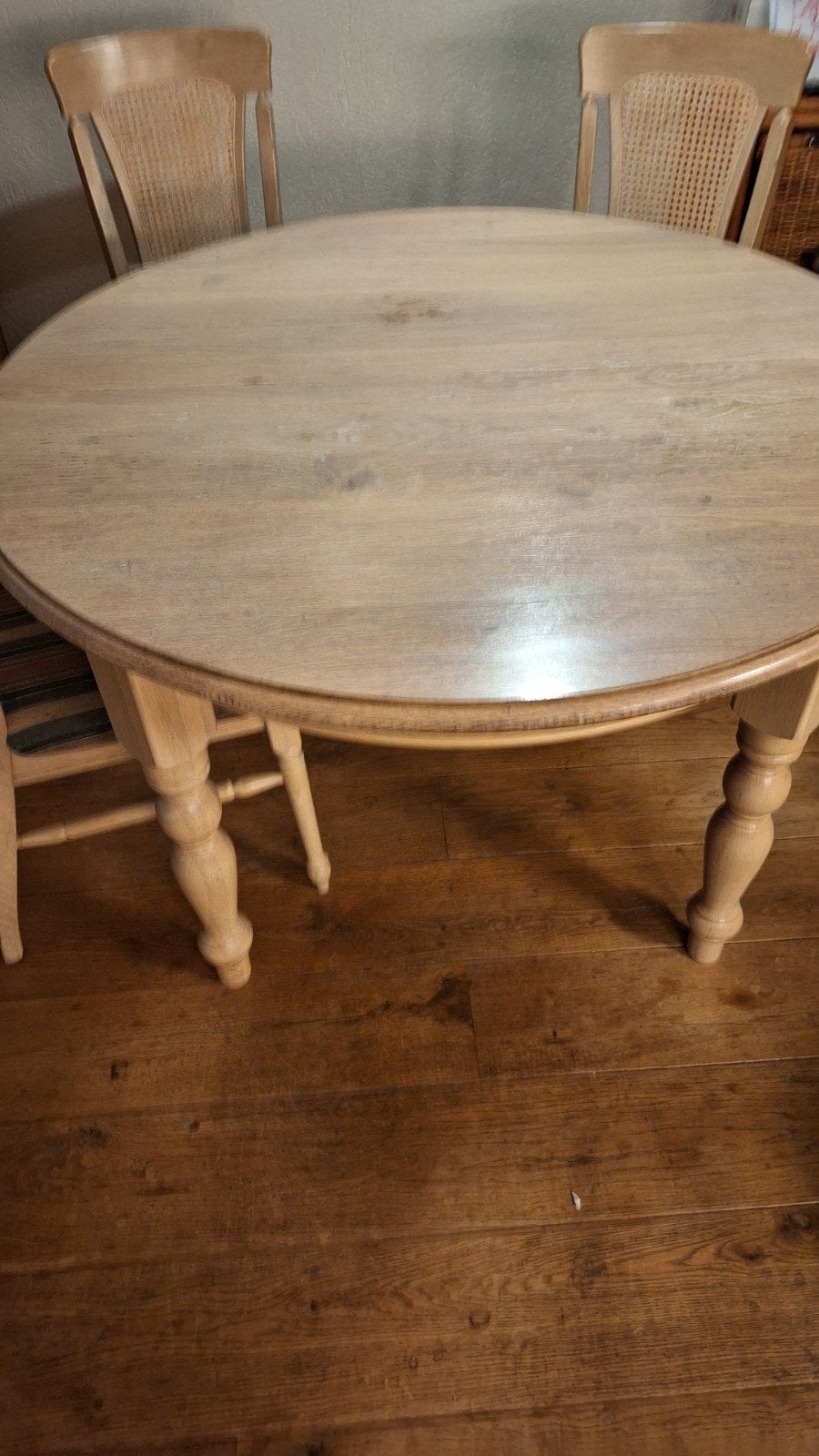Massief eiken ronde uitschuifbare eettafel (5-6 pers), Ophalen, Gebruikt, 100 tot 150 cm, Vijf personen of meer