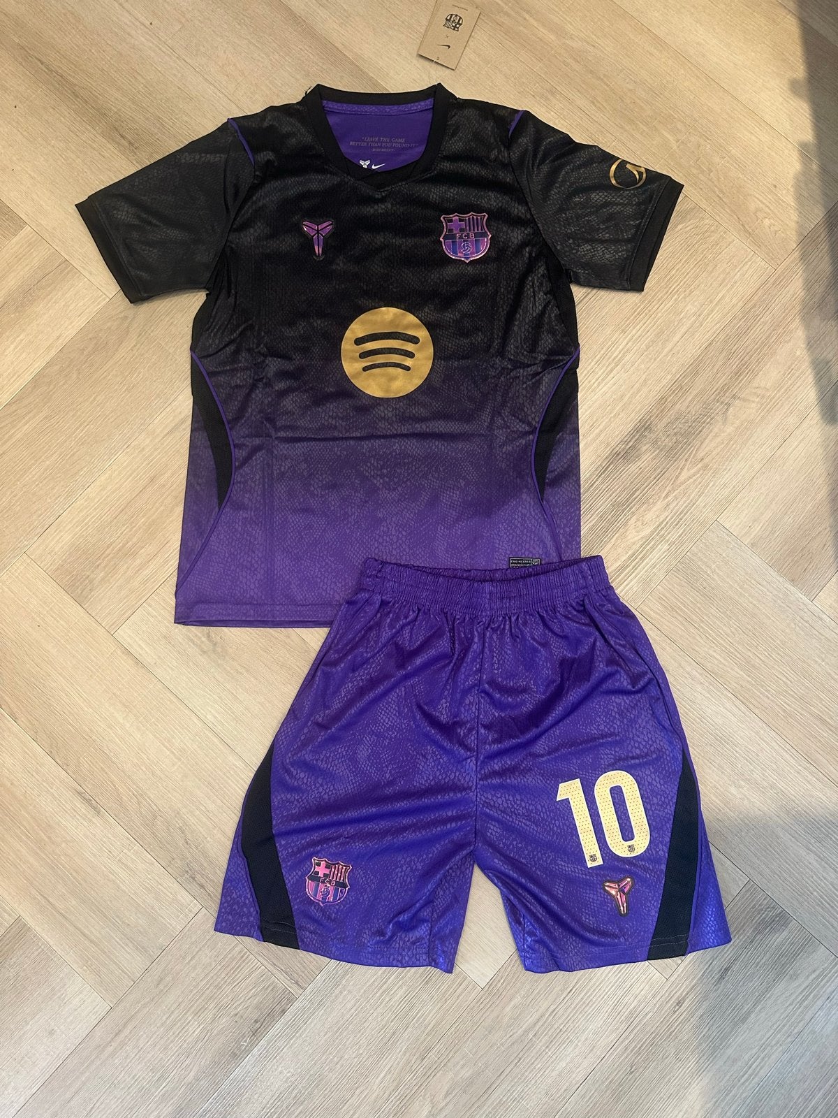 Barcelona 26/27 Uittenue (Lamine Yamal 10)