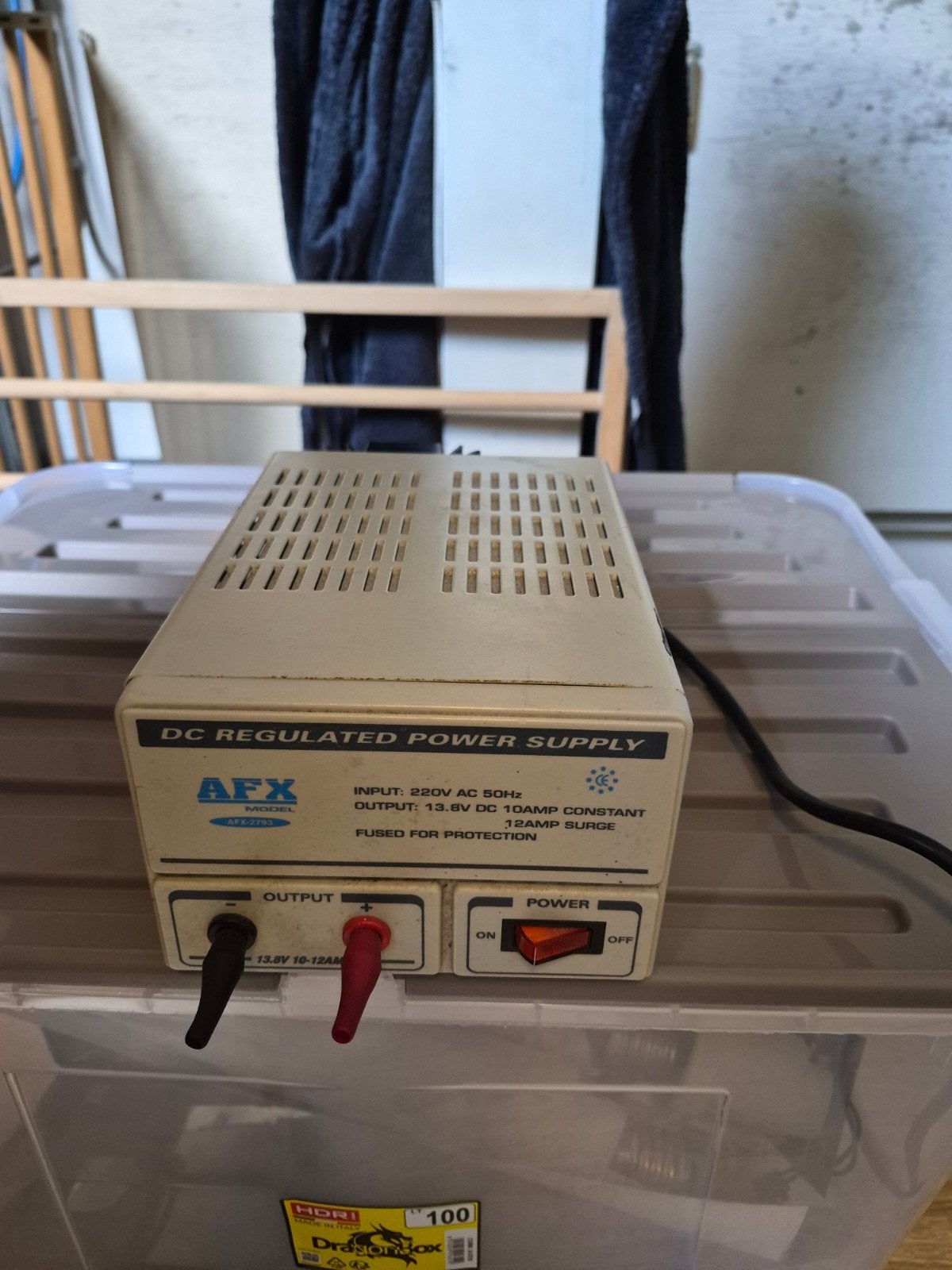 AFX DC Gereguleerde Voeding 13.8V 10A Constant, Ophalen, Zo goed als nieuw