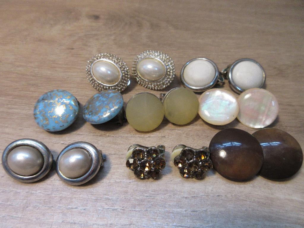 Vintage clip oorbellen, Ophalen of Verzenden, Gebruikt, Overige materialen