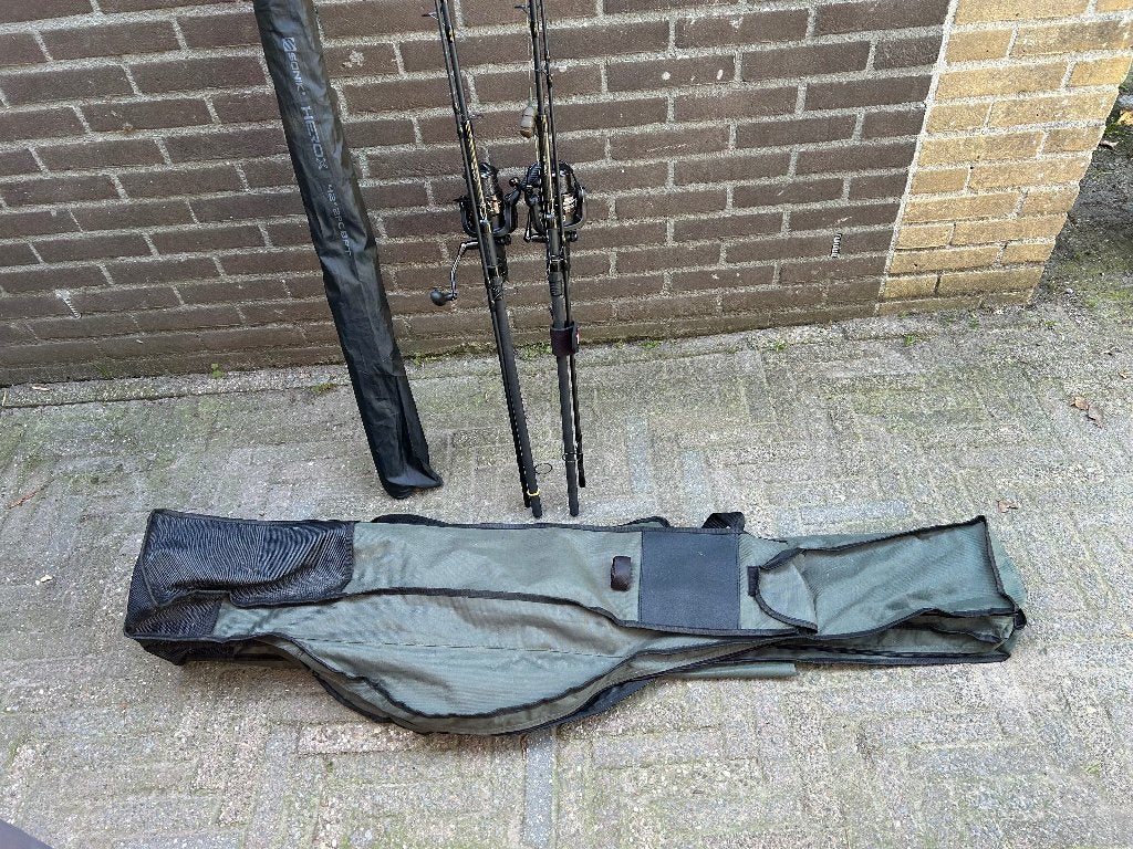 Karperset, 2 Hengels met molens, Schepnet & foudraal, Watersport en Boten, Ophalen, Zo goed als nieuw, Complete set