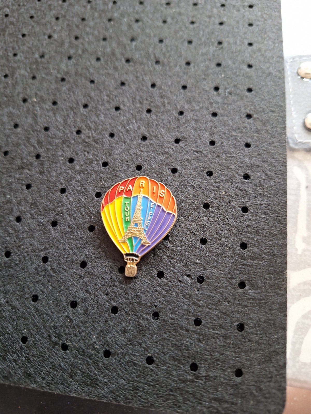 Pin Parijs Eiffeltoren Luchtballon Regenboog, Ophalen of Verzenden