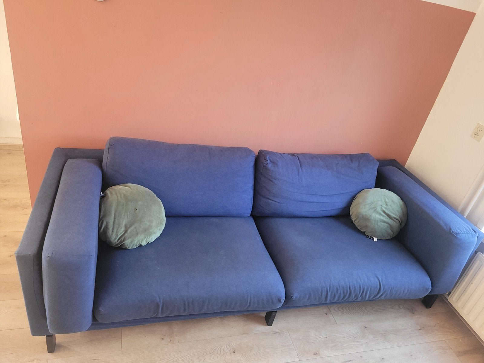 Comfortabele blauwe driezitsbank IKEA NOCKEBY, Huis en Inrichting, Banken | Bankstellen, Ophalen, Gebruikt, Driepersoons, 75 tot 100 cm
