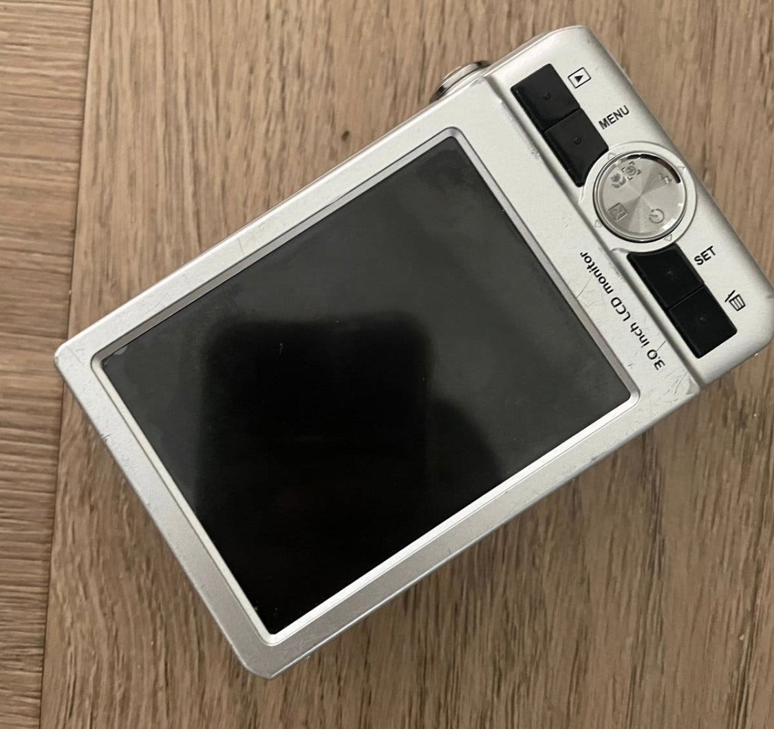 Traveler IS12 Digitale Camera - Compact en Gebruiksvriendeli, Gebruikt, Ophalen of Verzenden, Compactcamera, 4 t/m 7 keer