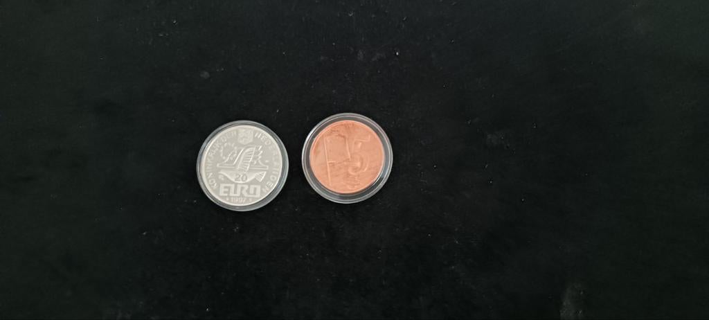 Set van 2 herdenkingsmunten: 20 Euro en 5 Euro, Postzegels en Munten, Munten | Europa | Euromunten, Ophalen of Verzenden, Overige landen