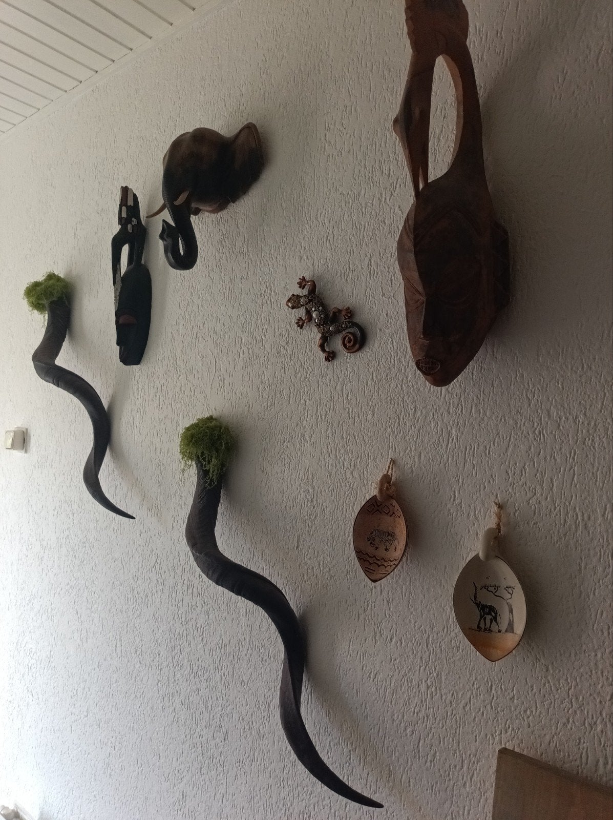 Afrikaanse kunstcollectie: maskers, beelden en hoorns, Bruin, Afrika, Overige typen, Handgemaakt