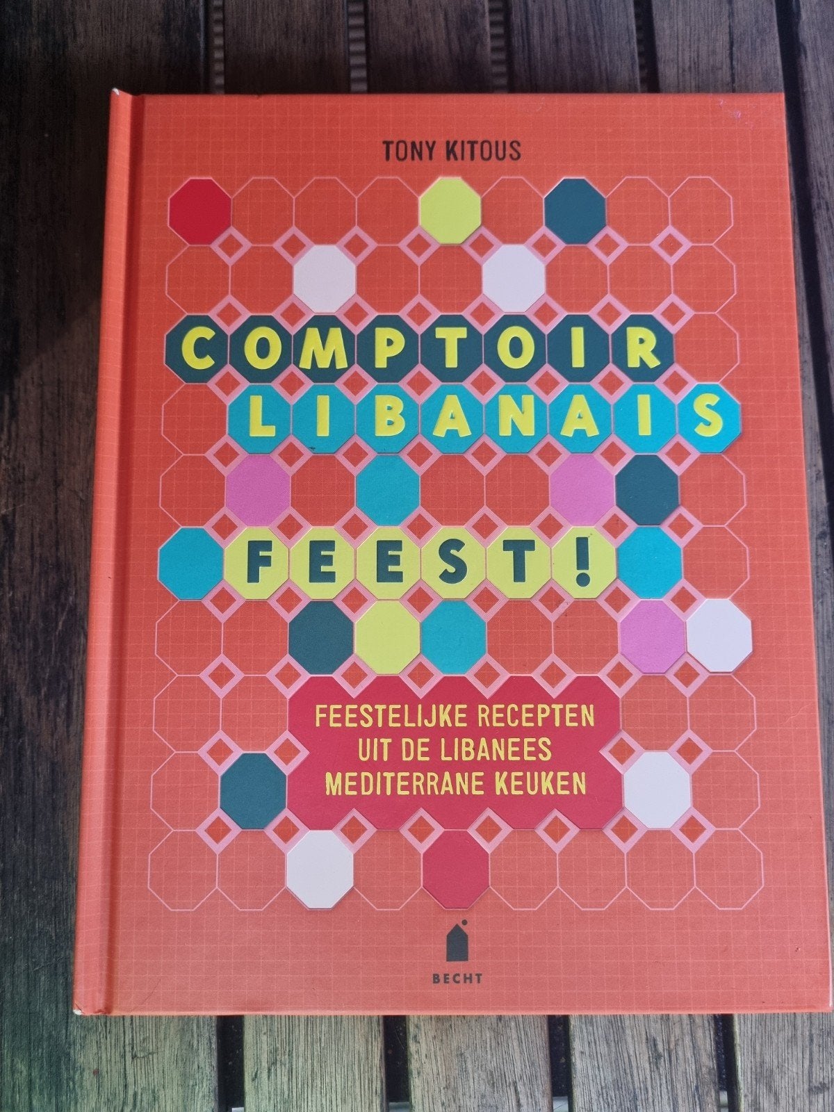 Comptoir Libanais Feest! Libanees kookboek - Nieuwstaat, Midden-Oosten en Marokko, Ophalen of Verzenden, Zo goed als nieuw, Hoofdgerechten