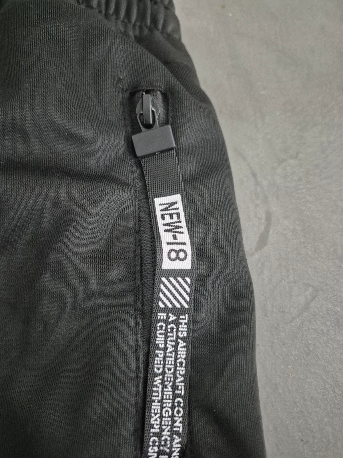 Trainingsbroek, Kleding | Heren, Sportkleding, Ophalen of Verzenden, Zo goed als nieuw, Maat 56/58 (XL), Zwart