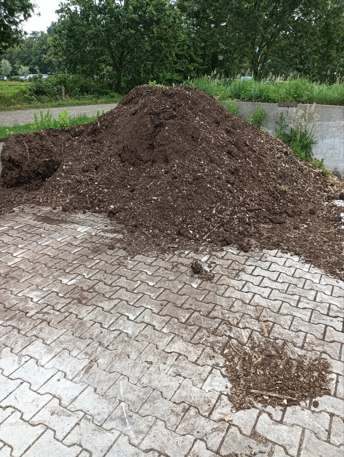 Gecomposteerde Houtsnippers, Tuin en Terras, Aarde en Mest, Ophalen of Verzenden