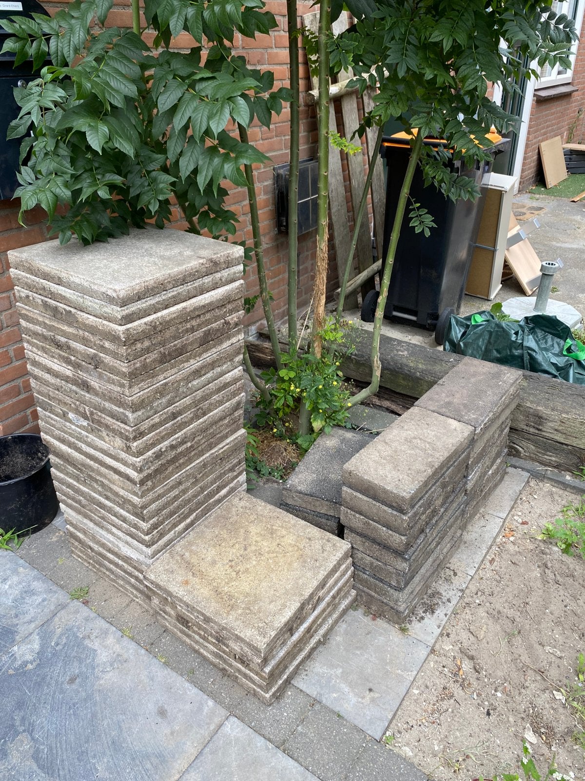 GRATIS: tuin tegels, Ophalen, Zo goed als nieuw, Beton, Terrastegels
