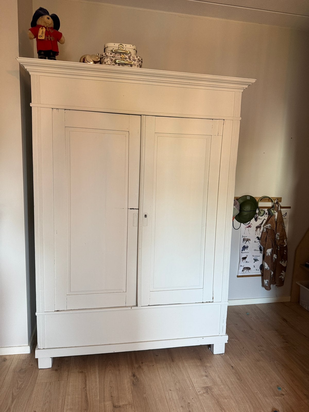 Fantastische oude biedermeier meidenkast wit brocante, Antiek en Kunst, Antiek | Meubels | Kasten, Ophalen
