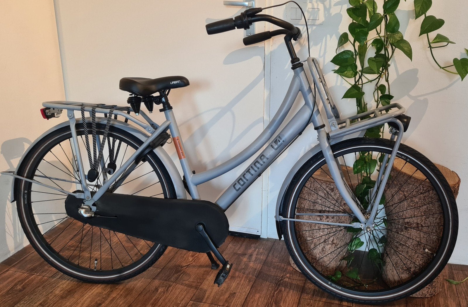Matt Grey CORTINA U4 Transportfiets || Meisjesfiets || N3, Fietsen en Brommers, Terugtraprem, Cortina U4 transportfiets, Versnellingen