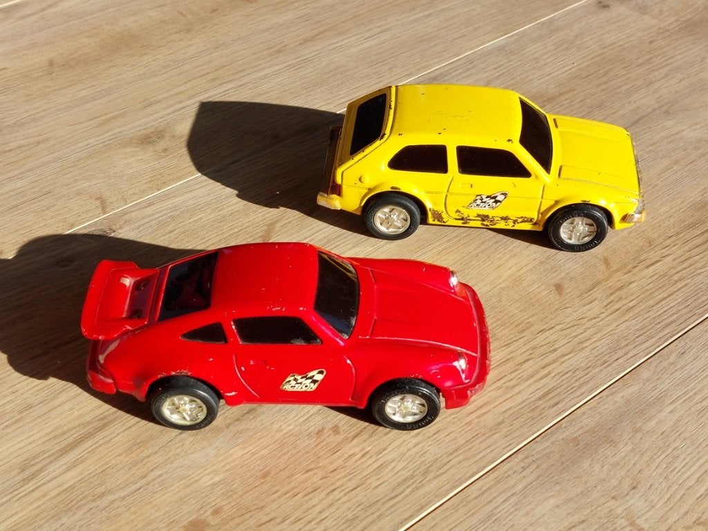Tonka auto's Porche 911 en VW Golf, Kinderen en Baby's, Speelgoed | Speelgoedvoertuigen, Ophalen of Verzenden, Gebruikt