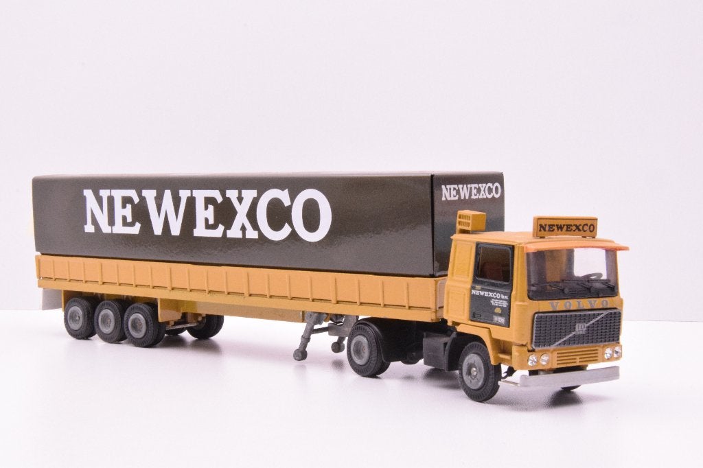 Volvo F10  ''  Newexco Winschoten ''  Tekno, Hobby en Vrije tijd, Modelauto's | 1:50, Ophalen of Verzenden, Zo goed als nieuw