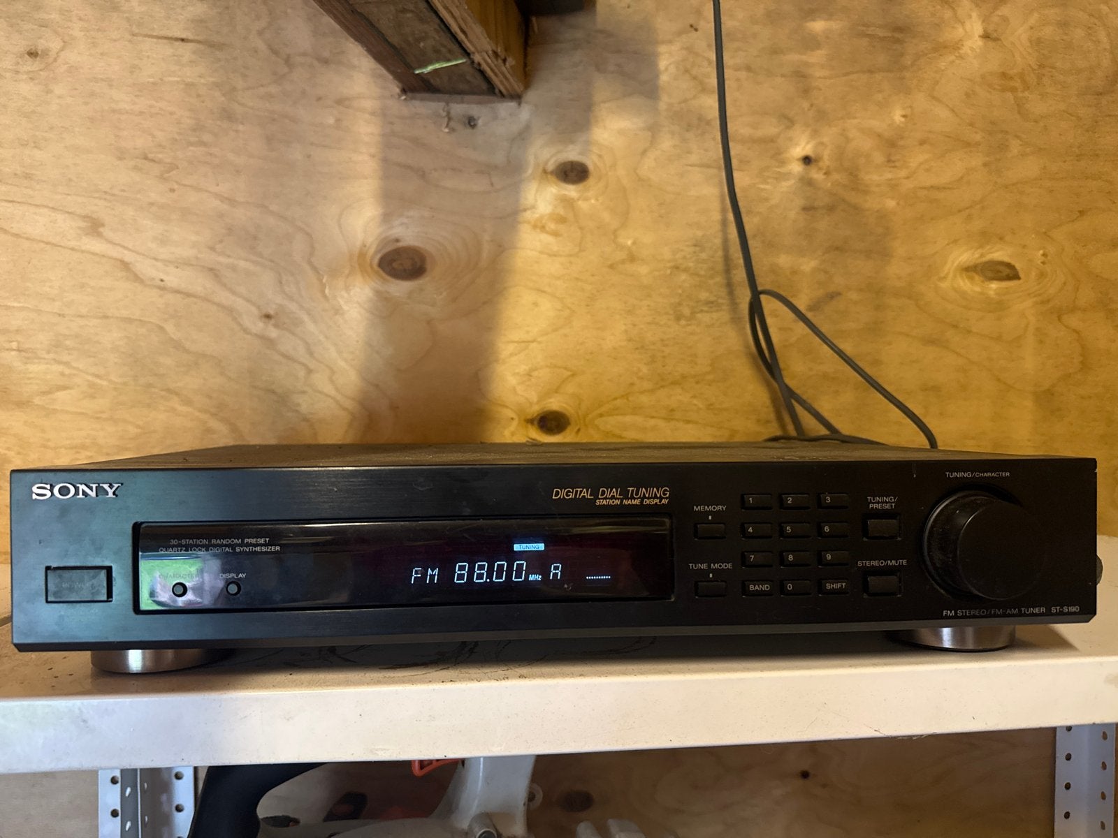 Nette goedwerkende Sony tuner (wegens overcompleet), Ophalen of Verzenden, Zo goed als nieuw