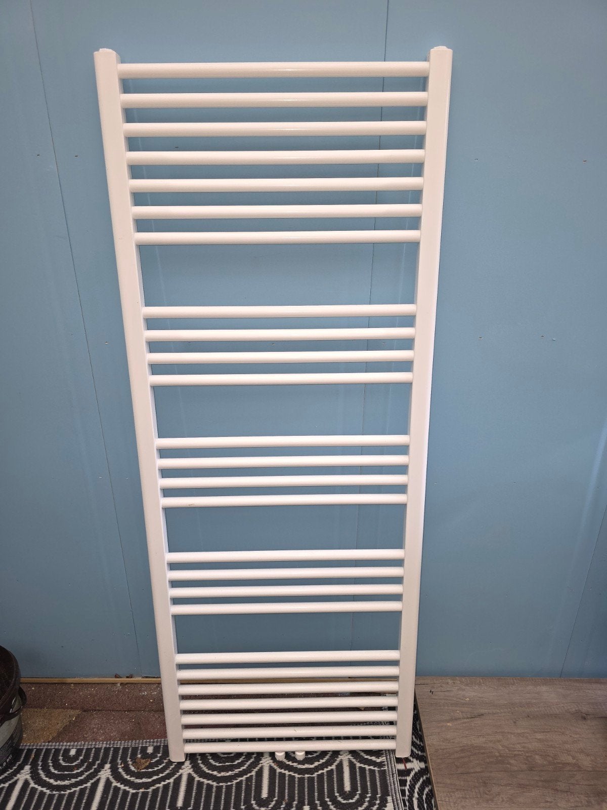Nieuwe handdoekradiator 154x60 cm compleet met ophanging, Doe-het-zelf en Verbouw, Verwarming en Radiatoren, Radiator, Nieuw, Ophalen of Verzenden