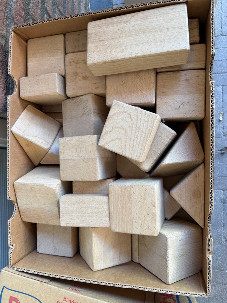 Houten bouwblokken voor school of kinderopvang, Ophalen, Gebruikt, Overige merken