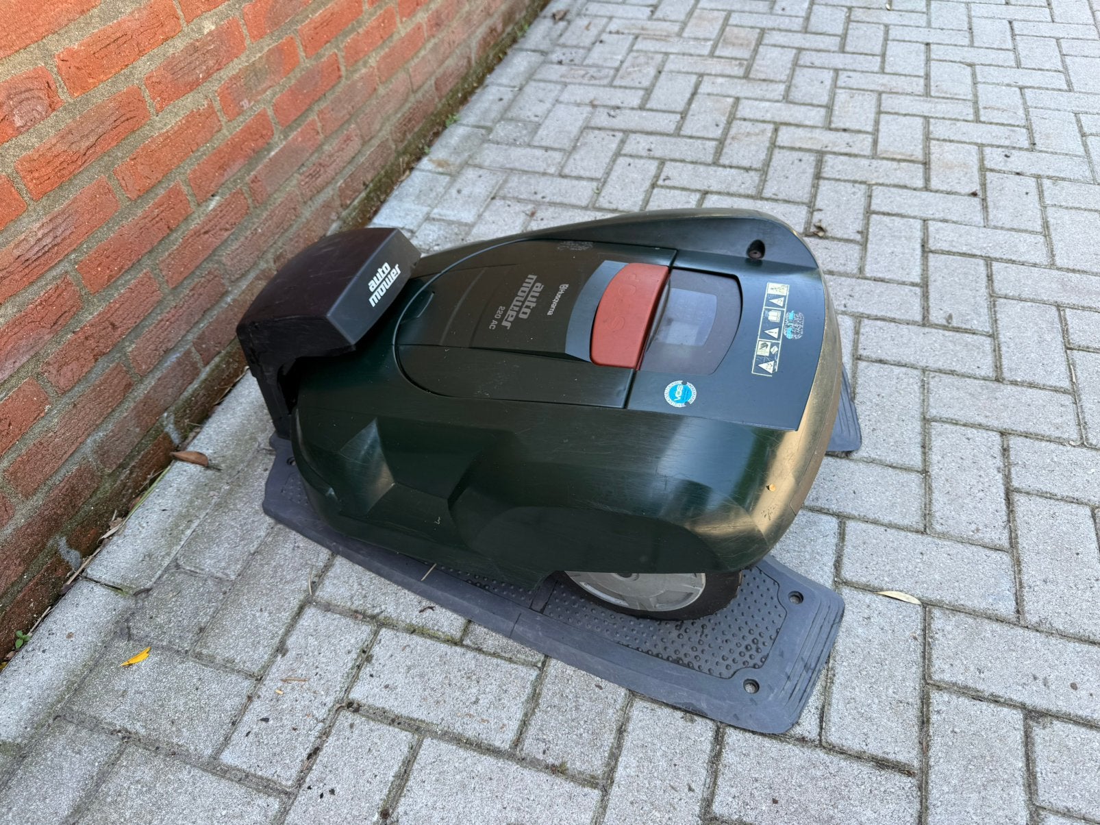 husqvarna robotmaaier 220 ac, Ophalen