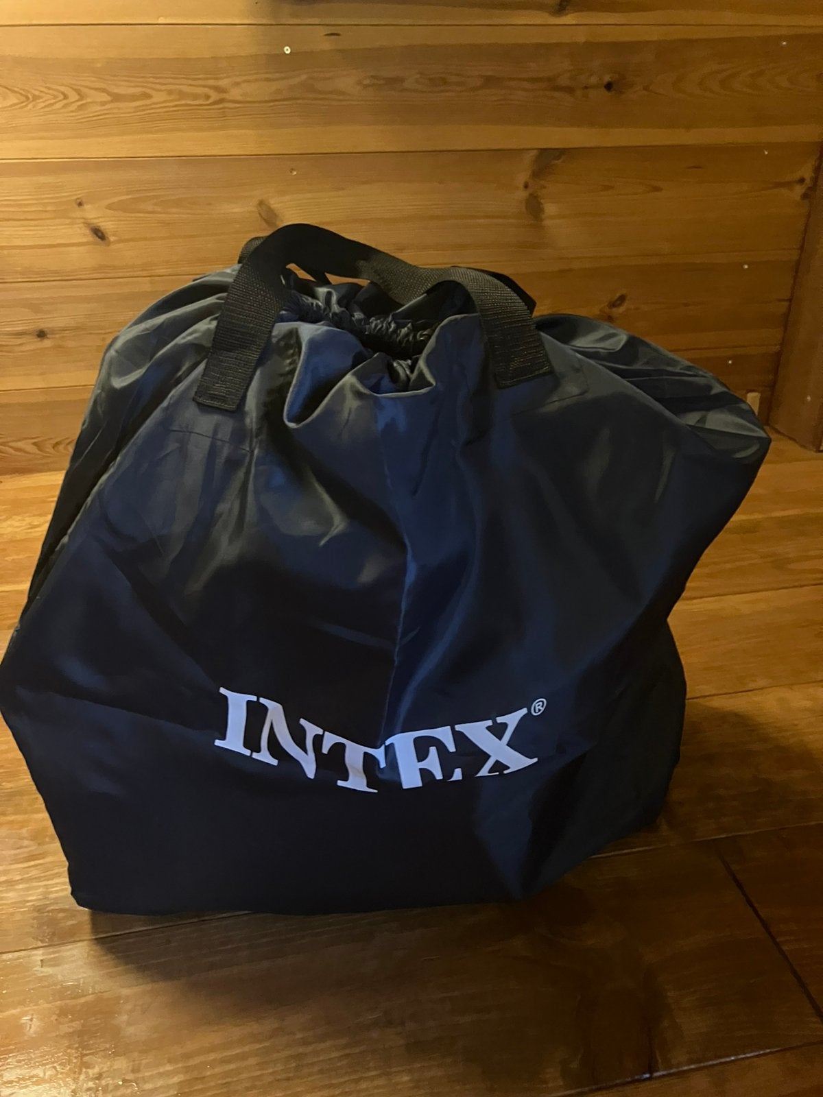 Intex Ultra Plush luchtbed met hoofdboord, Ophalen, Zo goed als nieuw